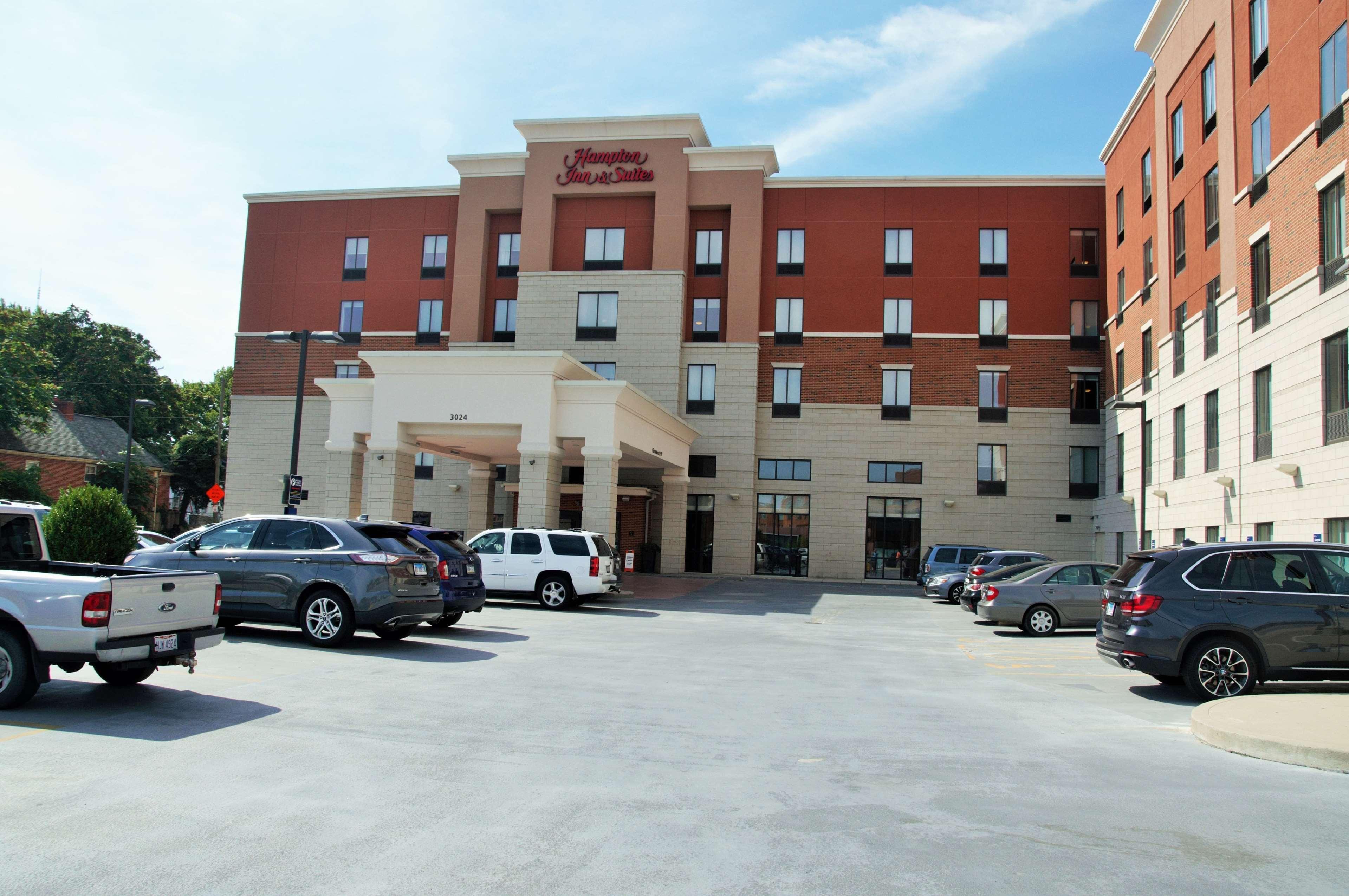 Hampton Inn & Suites Cincinnati / Uptown - University Area Exteriér fotografie