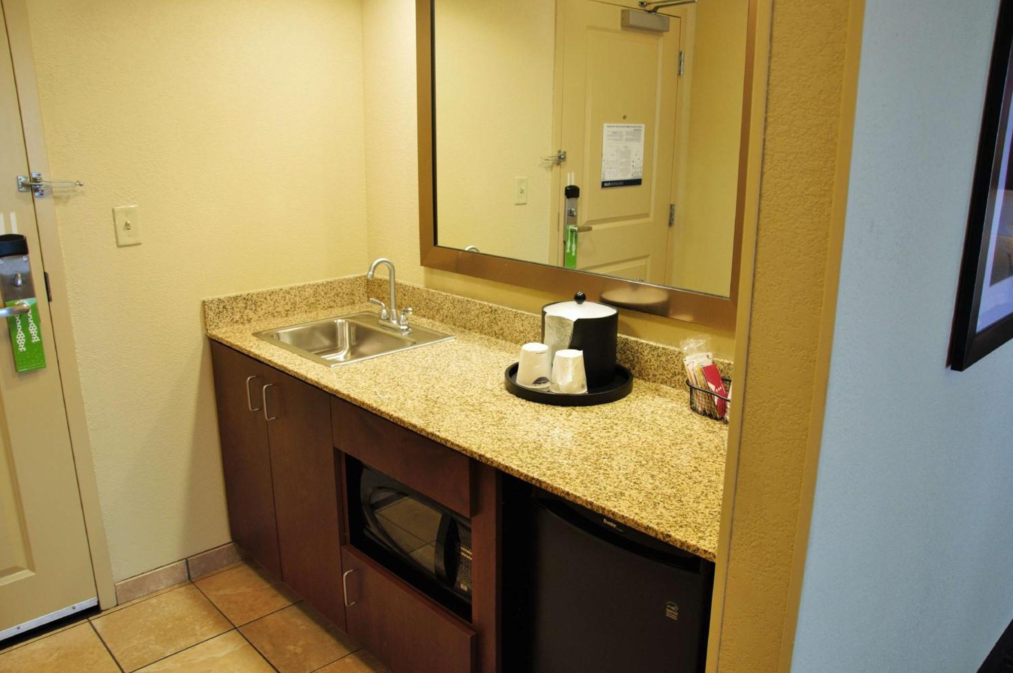 Hampton Inn & Suites Cincinnati / Uptown - University Area Exteriér fotografie